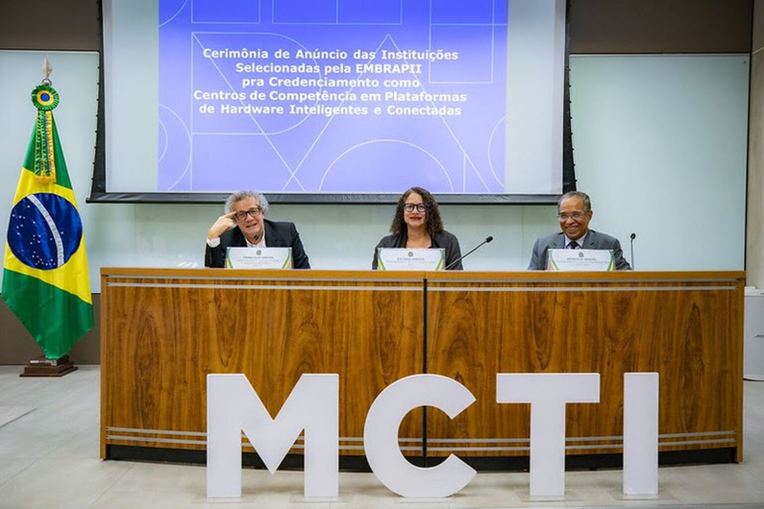 Mcti E Embrapii Anunciam R Milh Es Para Cria O De Tr S Centros De