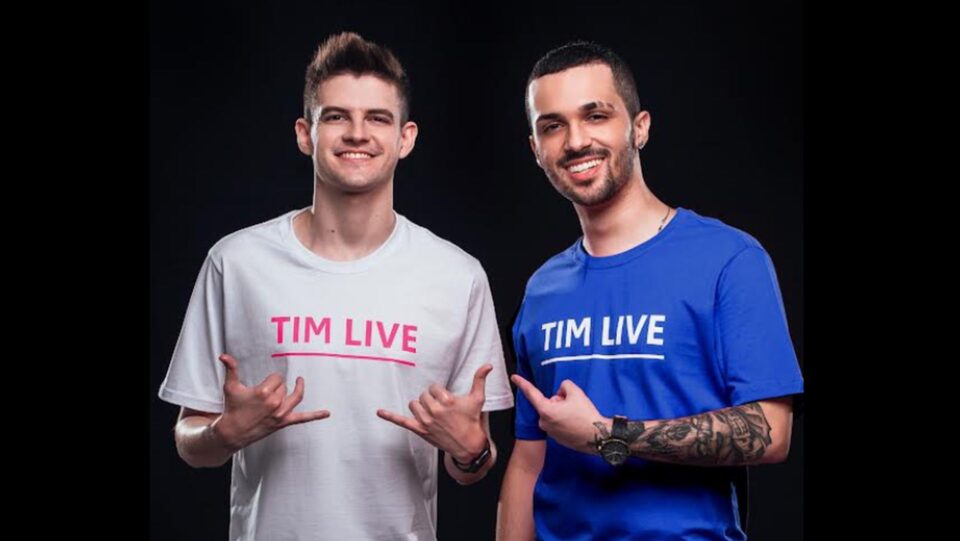 Kami e DyNquedo são os novos embaixadores da TIM Live