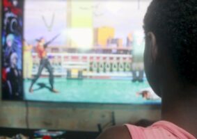 Documentário sergipano retrata locadoras e lan houses de games como espaços sociais