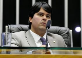 André Fufuca como presidente interino da Câmara — Foto: Luis Macedo/Câmara dos Deputados