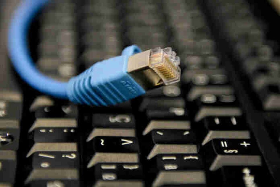 Cabo de internet. Foto: Edilson Rodrigues/Agência Senado
