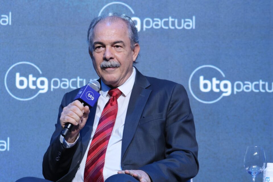 Presidente do BNDES, Aloizio Mercadante, em participação no evento CEO Conference. Foto: BTG Pactual/Divulgação