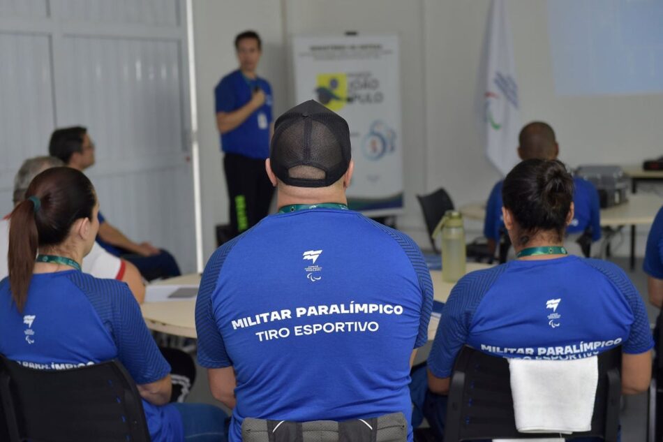 Clínica de acesso ao alto rendimento de Tiro Espotivo do programa militar Paralímpico do CPB, realizada na Urca, Rio de Janeiro-RJ. Foto: Dhavid Normando/CPB.