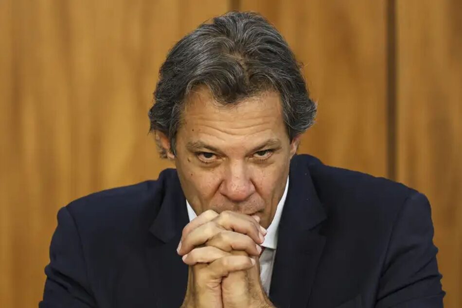 Brasília (DF), 17/09/2024 - O ministro da Fazenda, Fernando Haddad, durante solenidade de assinatura de convênio entre o Sebrae e a Agência Brasileira de Promoção de Exportações e Investimentos (ApexBrasil), no Palácio do Planalto. Foto: Marcelo Camargo/Agência Brasil