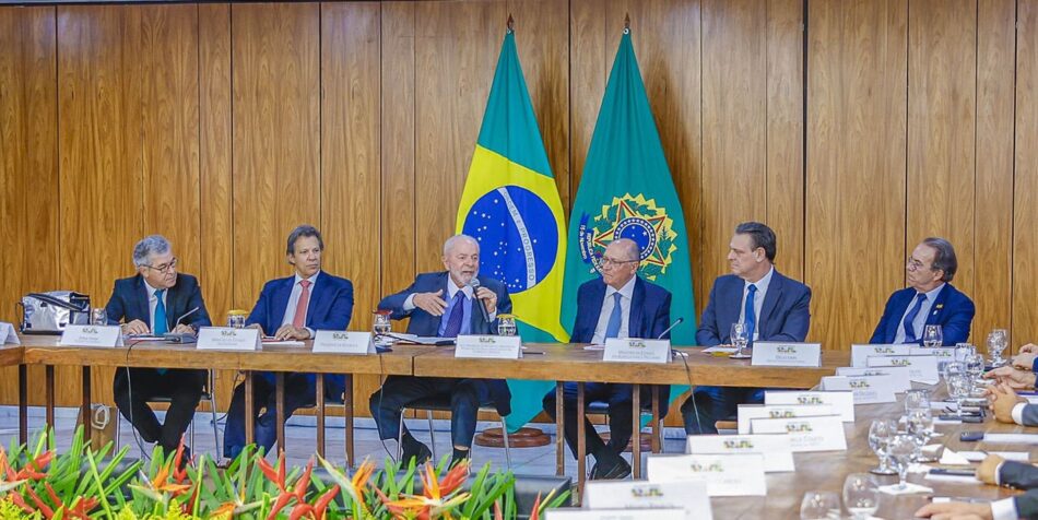 Presidente Lula e ApexBrasil anunciam convênios para injetar meio bilhão de reais em apoio às exportações. Foto: Apex