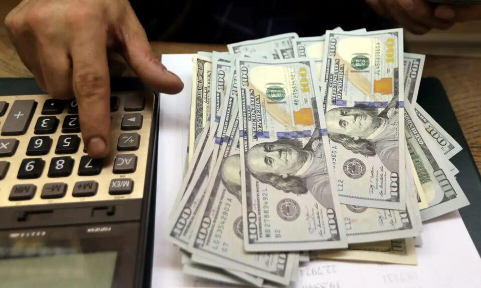 Dólar. Foto: REUTERS/Mohamed Abd El Ghany