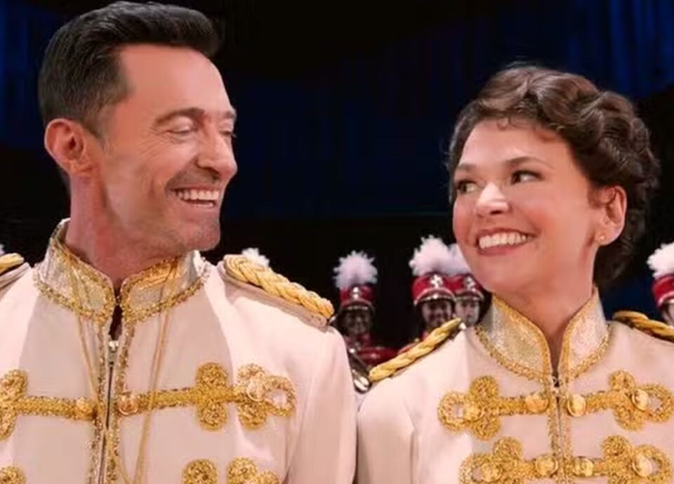 Hugh Jackman e Sutton Foster no espetáculo 'The Music Man' — Foto: reprodução