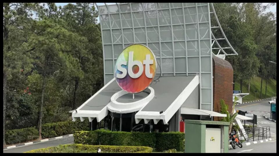 SBT surpreende com atitude aos 200 funcionários demitidos Foto: Reprodução/SBT /Montagem Pedro Zambarda/Drops de Jogos